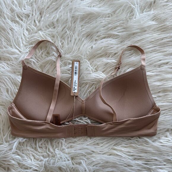 Skims Wireless Form Push Up Plunge Bra Clay Size 36A - Picture 5 of 8